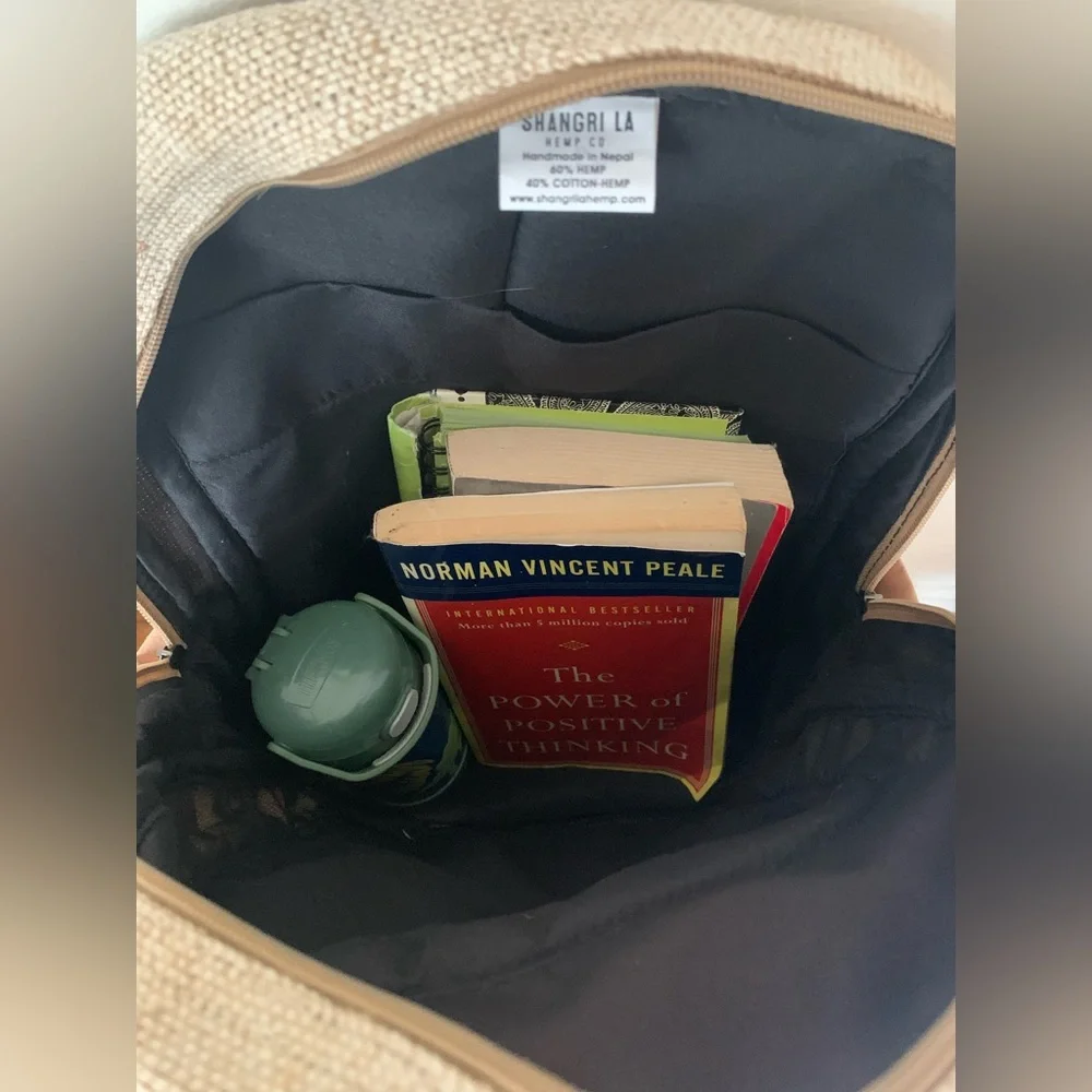 Himalayan Hemp Backpack - Picture 5 of 7